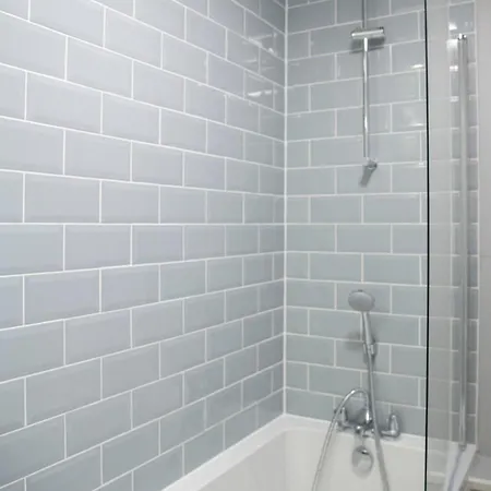 White Rose Cottages, Near Apartment Thirsk