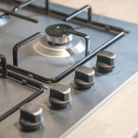 White Rose Cottages, Near Apartmán *